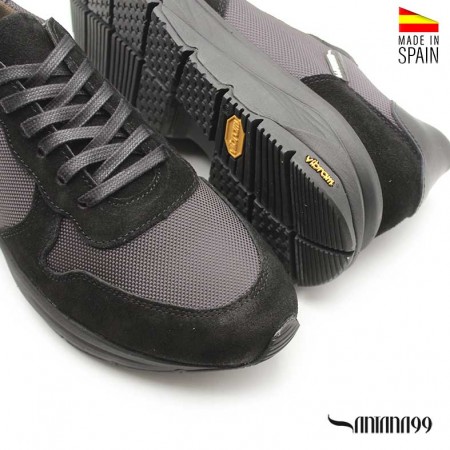 zapatillas hombre negras​