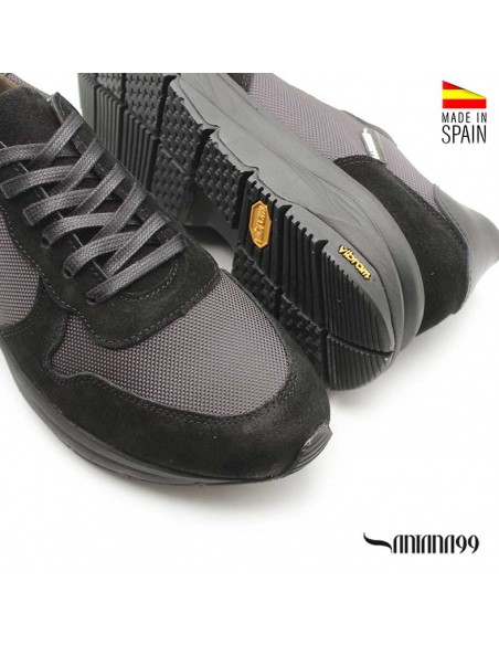 zapatillas hombre negras​