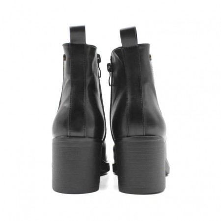 Botines efecto piel negro