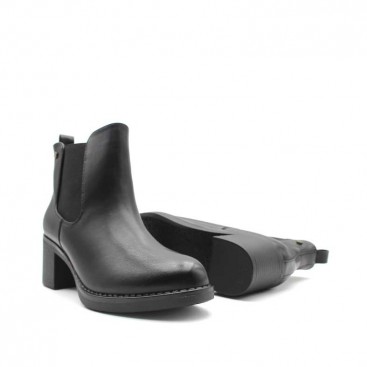 Botines negros casual