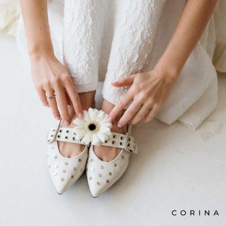 bailarina tachas blanca