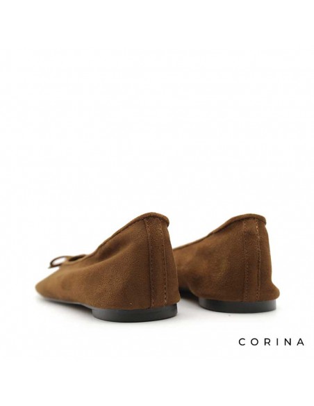 bailarinas elegantes marrones