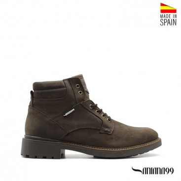 botas marrones hombre