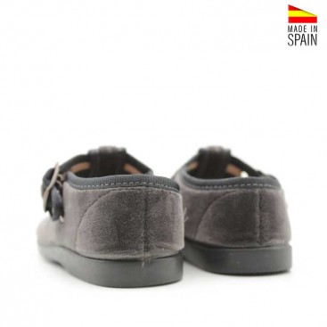 Pepito gris vista trasera