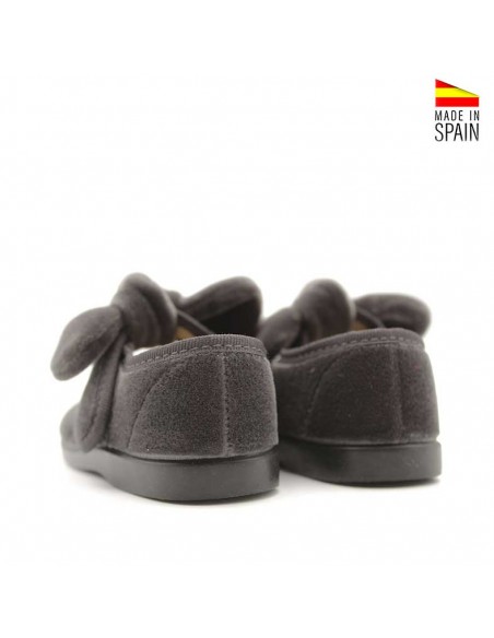 mercedita Condiz gris detalle del lazo