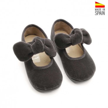 mercedita terciopelo gris niña con lazo