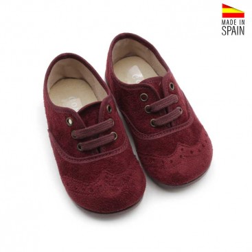 Zapato de vestir burdeos para bebé con cordones