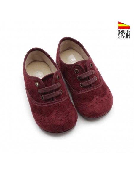 Zapato de vestir burdeos para bebé con cordones