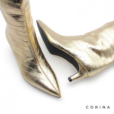 bota dorada tacón fino