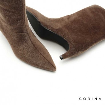 botin tacon fino marron​