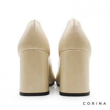 zapato beige tacon ancho​