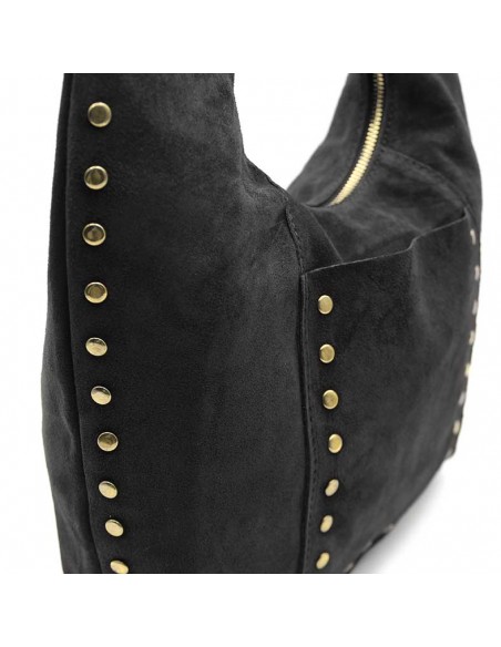bolso serraje negro con tachas