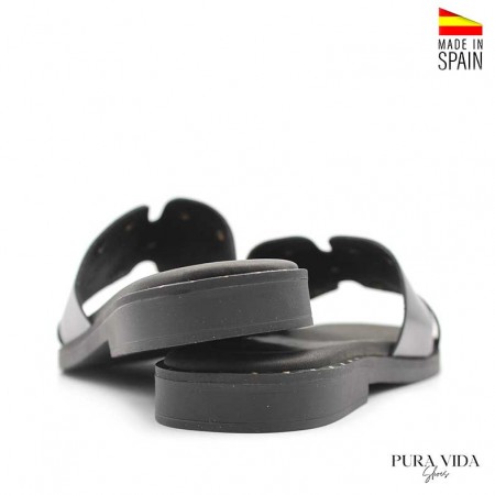 sandalia piel negra estilo pala
