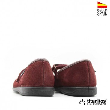 calzado infantil elegante color burdeos