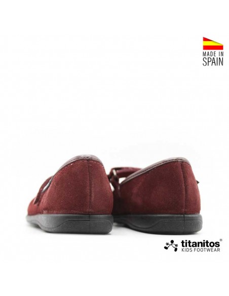 calzado infantil elegante color burdeos