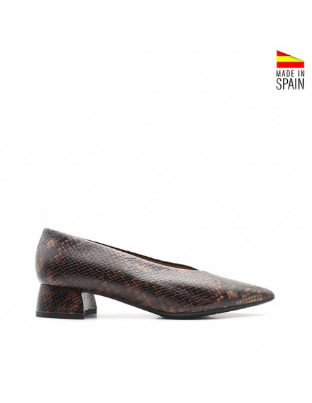 zapato salon piel efecto serpiente marron