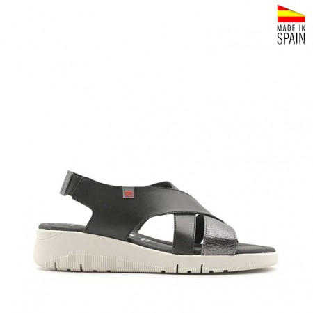 sandalia negra cuña baja