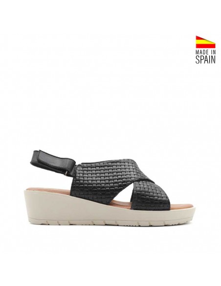 cuñas negras piel cómodas