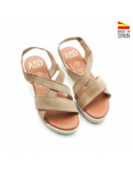 Sandalias de tiras cruzadas con cuña baja vista superior