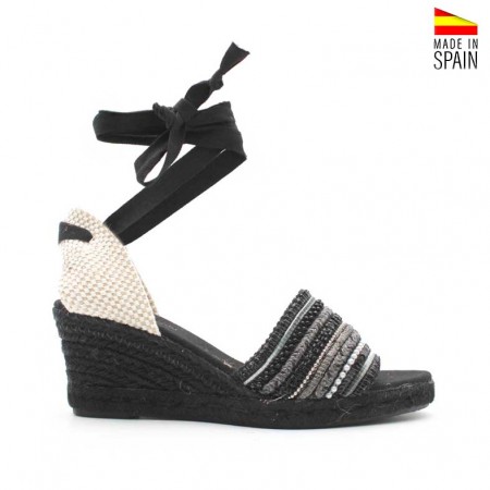 Sandalias cuña negras con cintas al tobillo