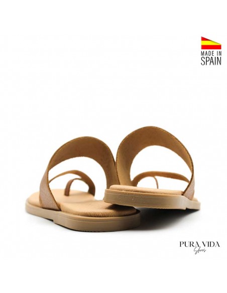 sandalias de dedo marrones cómodas