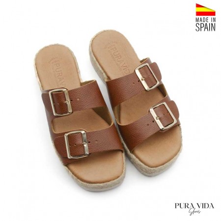 sandalia cómoda marrón con plataforma de esparto