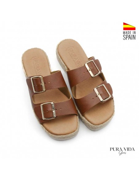 sandalia cómoda marrón con plataforma de esparto