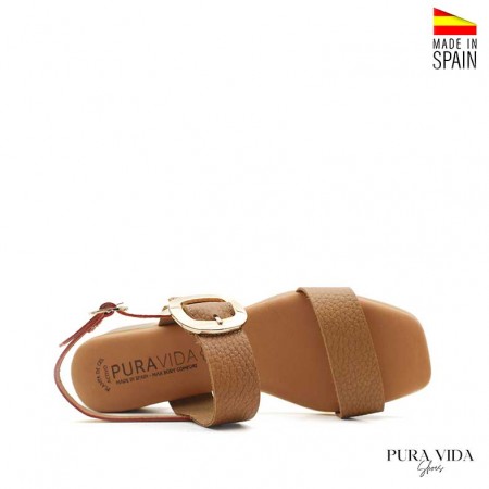 sandalias de piel camel fabricadas en españa