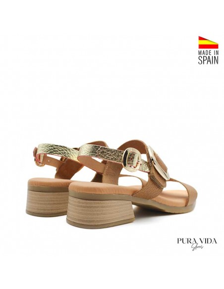 sandalia cómoda camel con tacón bajo