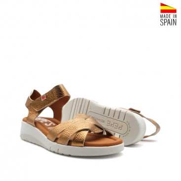 sandalias bronce cómodas con velcro