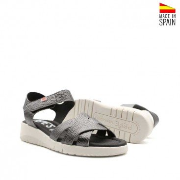 sandalias negras de cuña baja cómodas