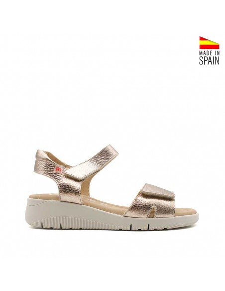 sandalias doradas de cuña baja cómodas