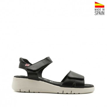 sandalia negra mujer de piel con velcro