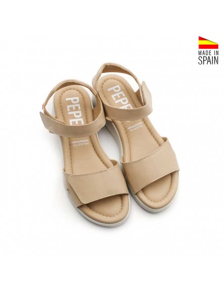 sandalias beige de cuña baja cómodas