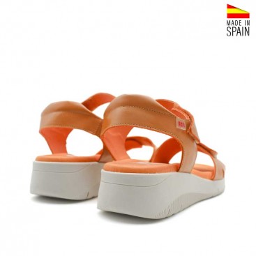 sandalias naranjas de cuña baja cómodas
