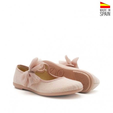 Zapatos de lino rosa para niña tipo merceditas vista frontal