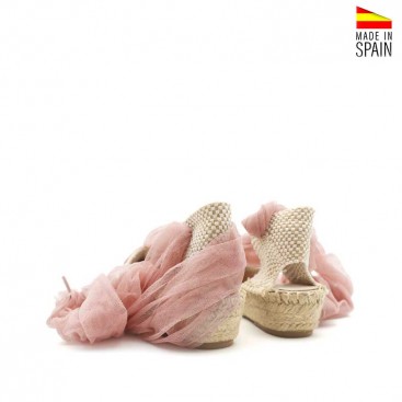 Parte trasera de esparteñas niña comunión fabricadas en España