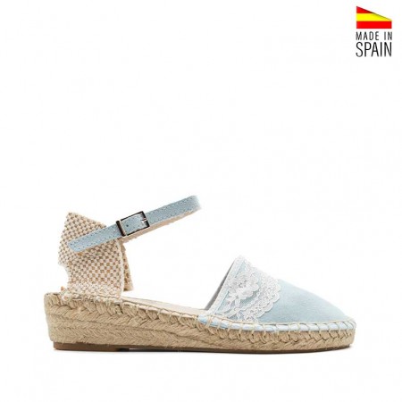 alpargatas azules niña con puntilla y hebilla