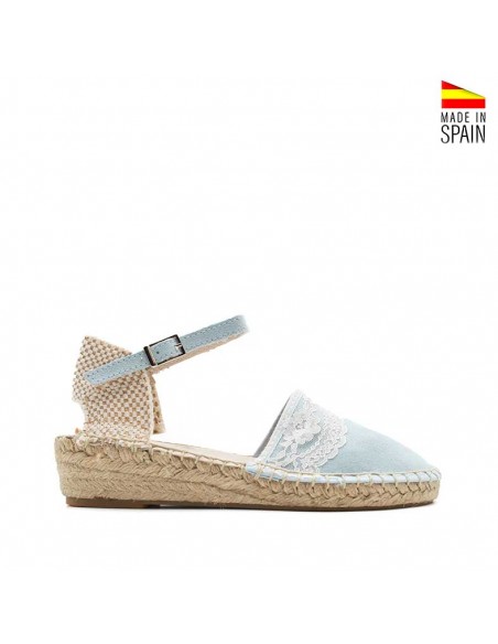 alpargatas azules niña con puntilla y hebilla
