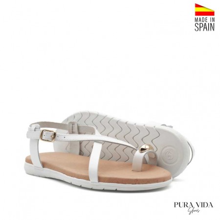sandalia plana blanca de piel y de dedo anillo para mujer