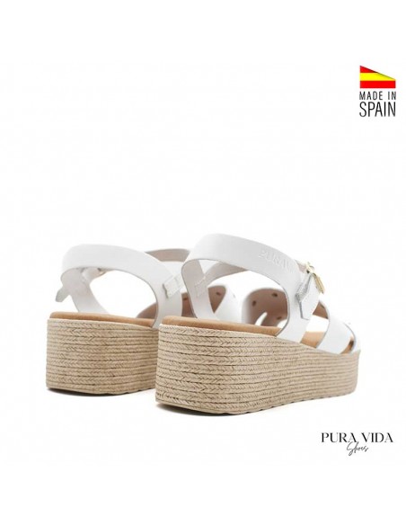 sandalias blancas con tachuelas mujer