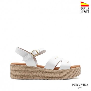 sandalias tachuelas plataforma blancas