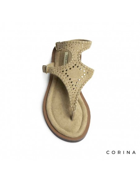 sandalia camel Corina con tachas decorativas