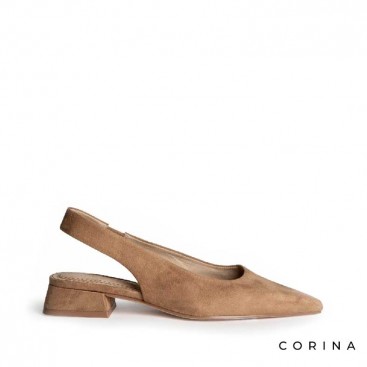 Zapato salon bajo camel Corina M6215 vista lateral con tacón ancho de 2,8 cm