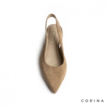 Zapato salon bajo camel con punta fina Corina