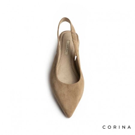 Zapato salon bajo camel con punta fina Corina
