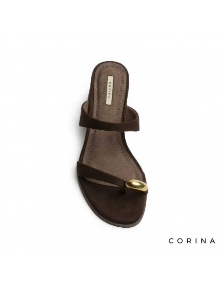 sandalias destalonadas marrones de tacón