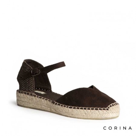 Esparteña baja marrón con cuña de esparto y plataforma ligera
