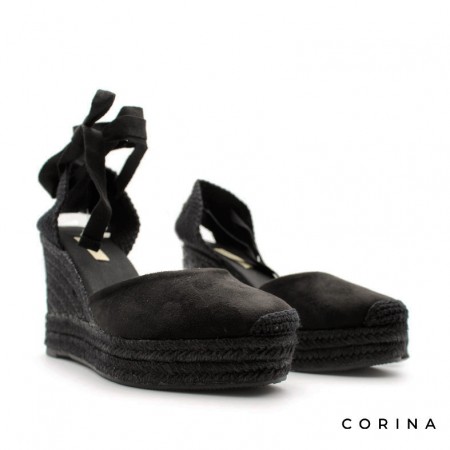 Esparteñas negras de cuña con plataforma y puntera cerrada