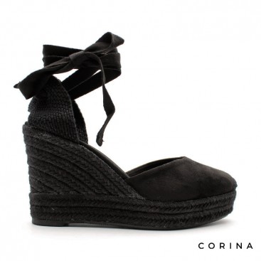 Alpargata negra de cuña alta con cintas para atar al tobillo